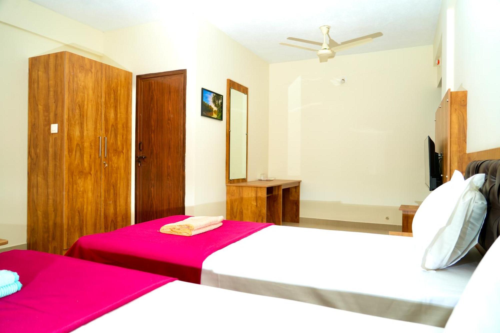 Shree Swarna Comforts Udupi Exteriör bild